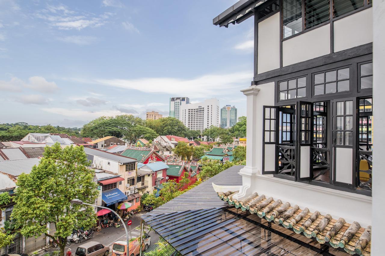 The Marian Boutique Lodging House Hotel Kuching Exterior photo